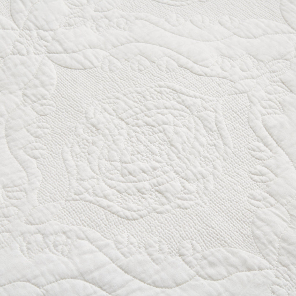 Tache Vanilla Cream Ivory Paisley Damask Stitch Matelassé Cotton Quilt Set (JHW-643)