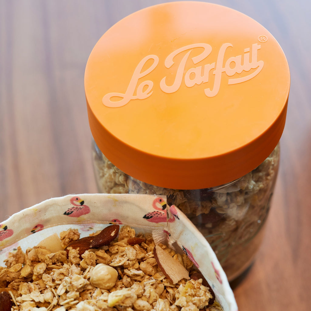 Le Parfait Screw Top Jars, French Glass Storage Jars with Colorful Airtight Screw Lids