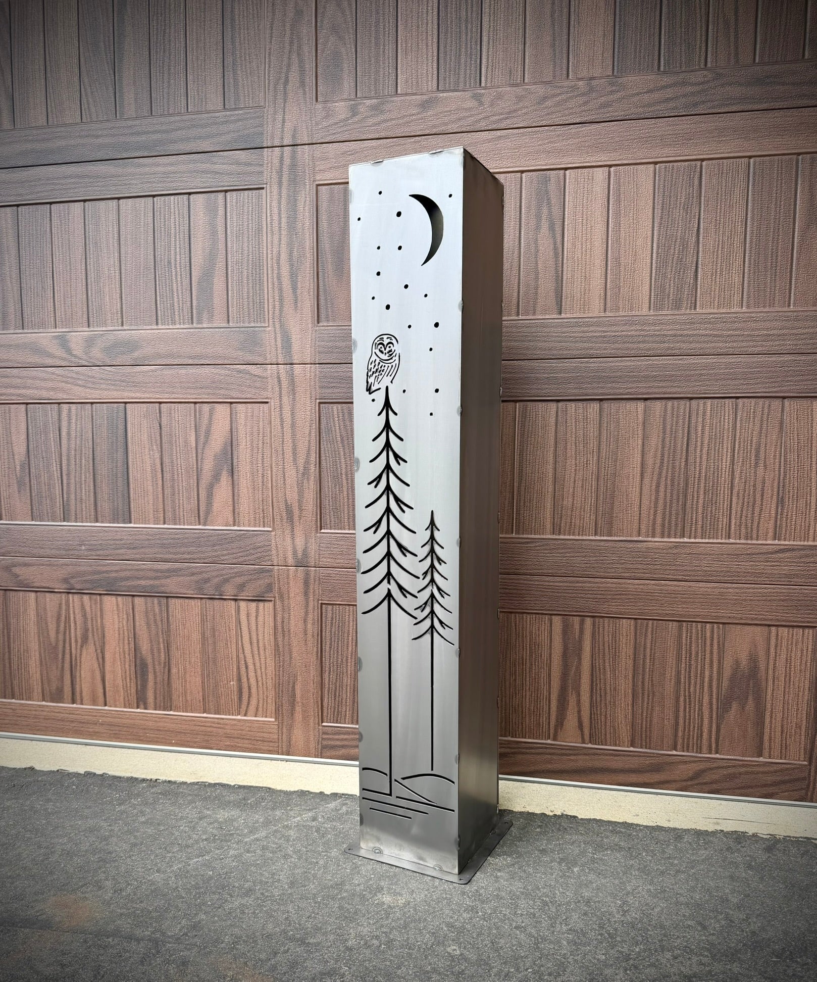 Simple Pine Owl Solar Pillar - Steel - Corten Available